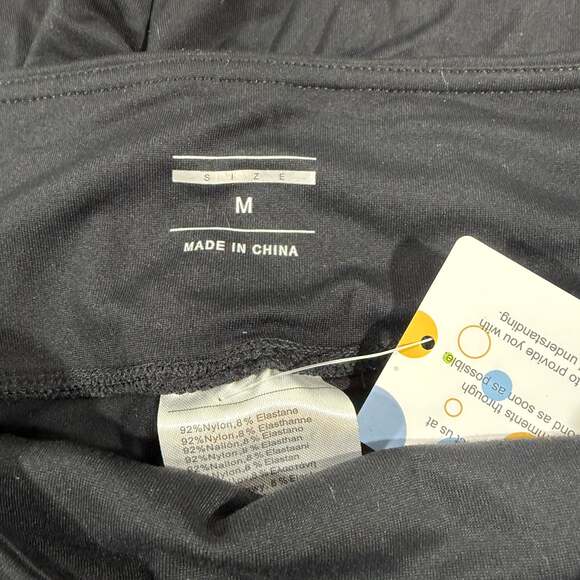 Rimless 7 Women's High-Waisted Black Yoga Pants with Pockets, Size M - Picture 6 of 6